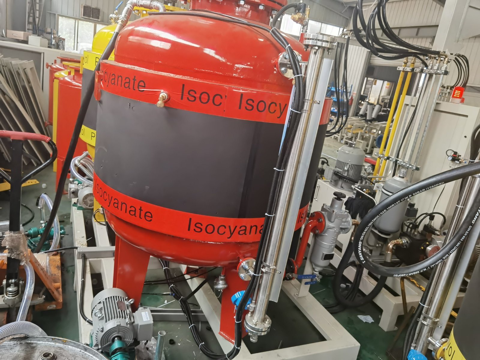 Double heated storage tank