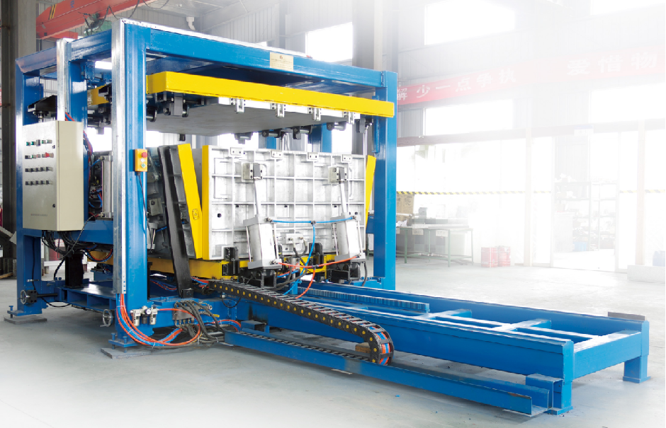 Single-station refrigerator linear foaming machine